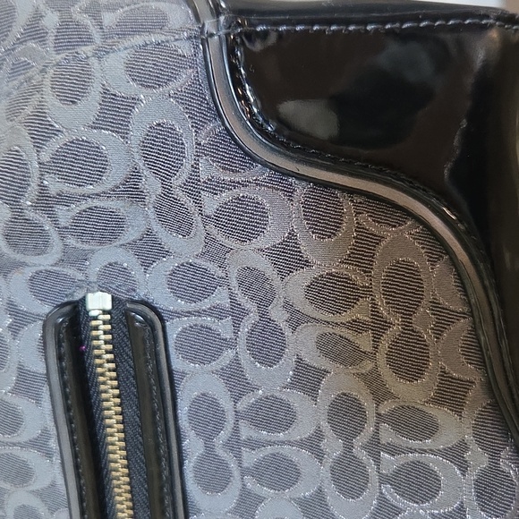 Coach Gray and Black Handbag - Picture 4 of 9